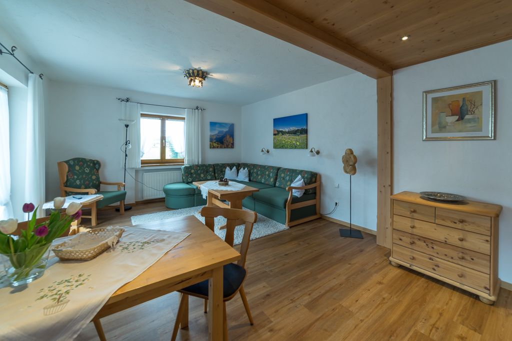 Gästehaus Funk Wallgau - Ferienwohnung Wetterstein Wohnen