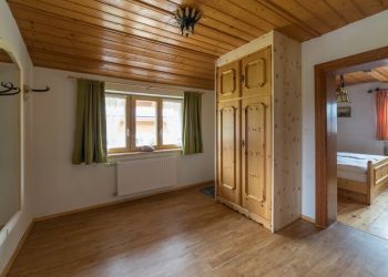 Gästehaus Funk Wallgau - Ferienwohnung Zirbennest