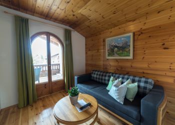 Gästehaus Funk Wallgau - Ferienwohnung Zirbennest Wohnen